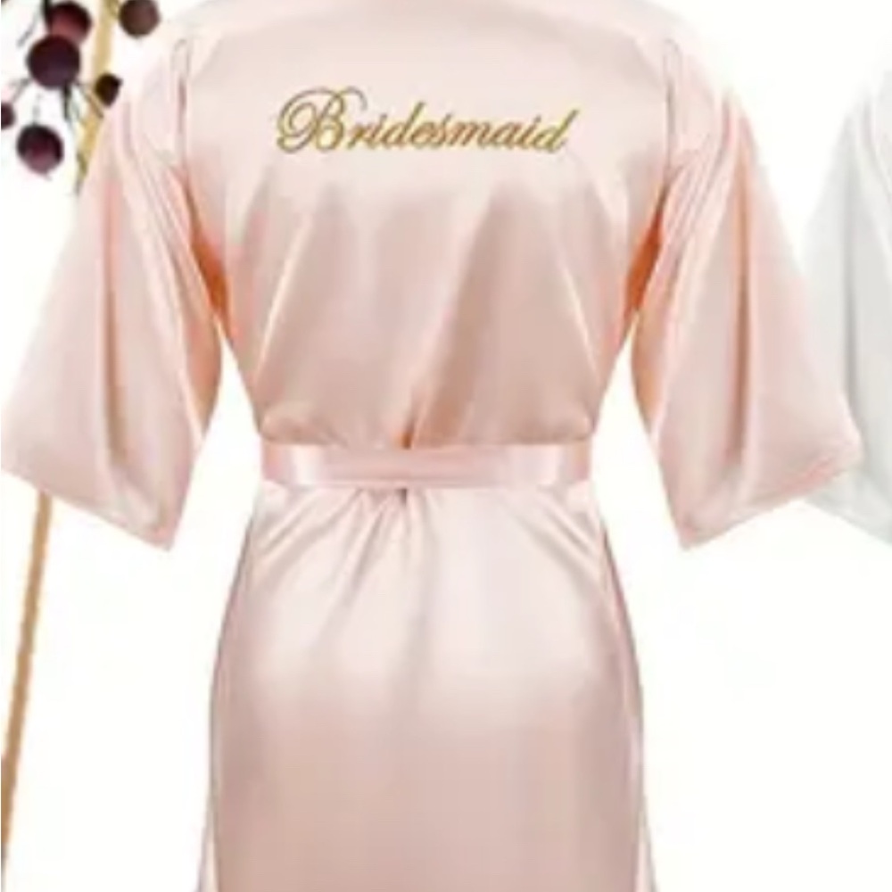 NWOT Elegant Pink Bridesmaid Satin Robe